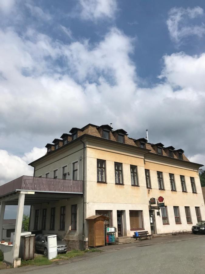 Apartman Na Bohdasine Cerveny Kostelec Exterior photo
