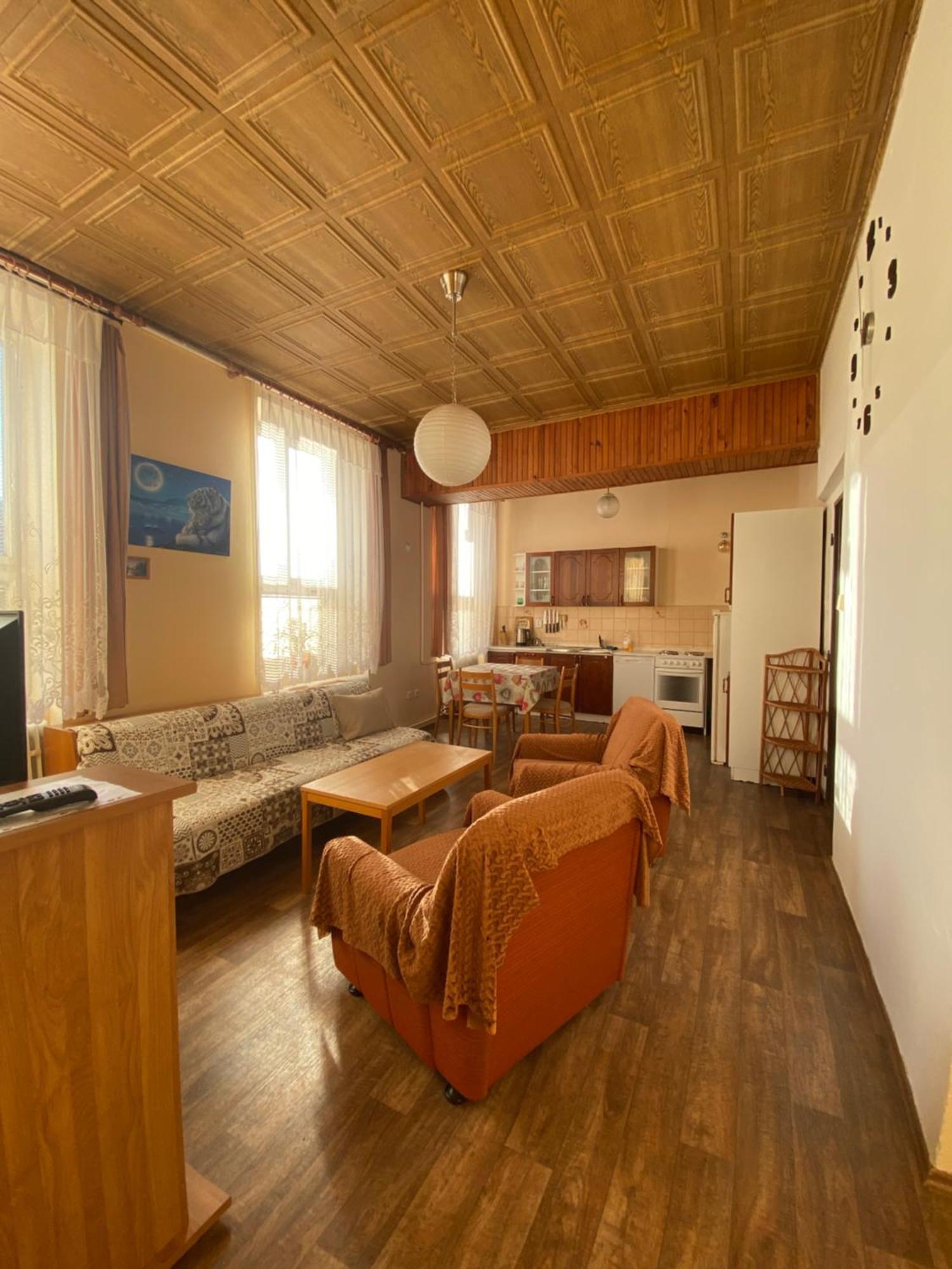 Apartman Na Bohdasine Cerveny Kostelec Exterior photo